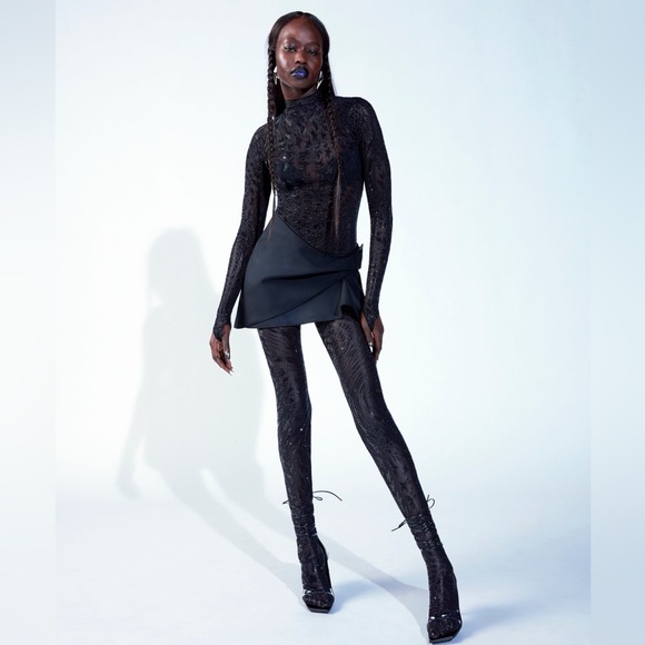 MUGLER X HM
Rhinestone-embellished Mesh Top - Picture 4 of 4